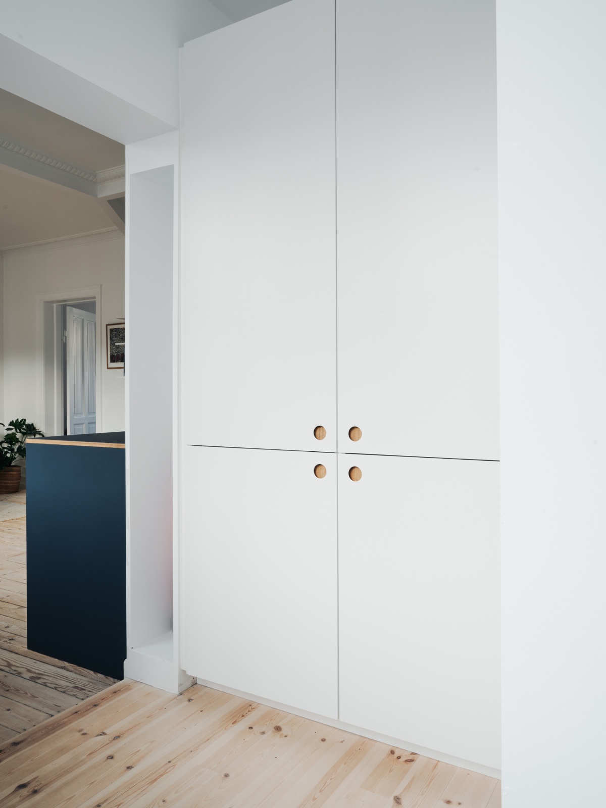 BASIS blue linoleum kitchen