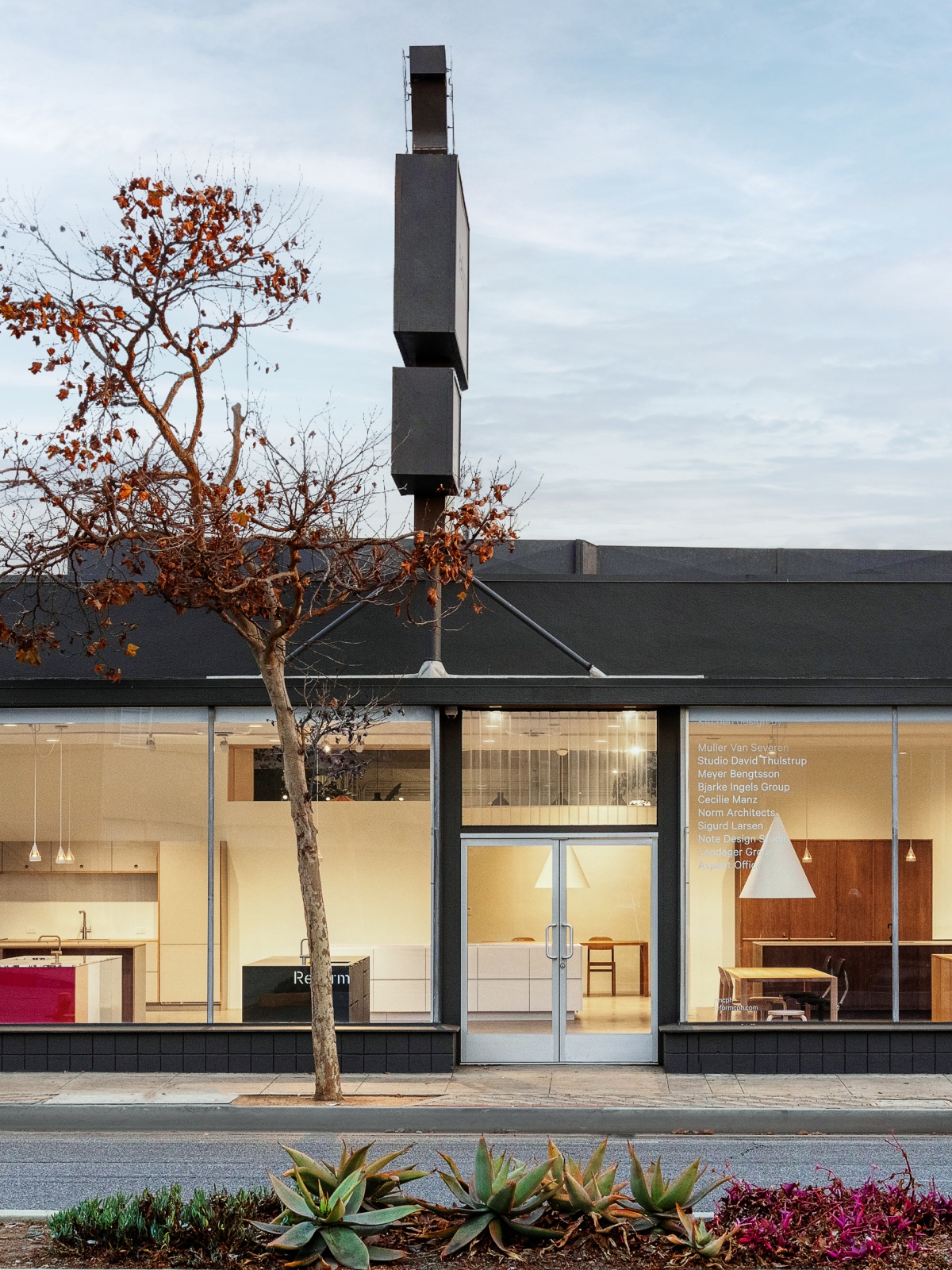 Reform kitchen showroom and store Santa Monica, CA